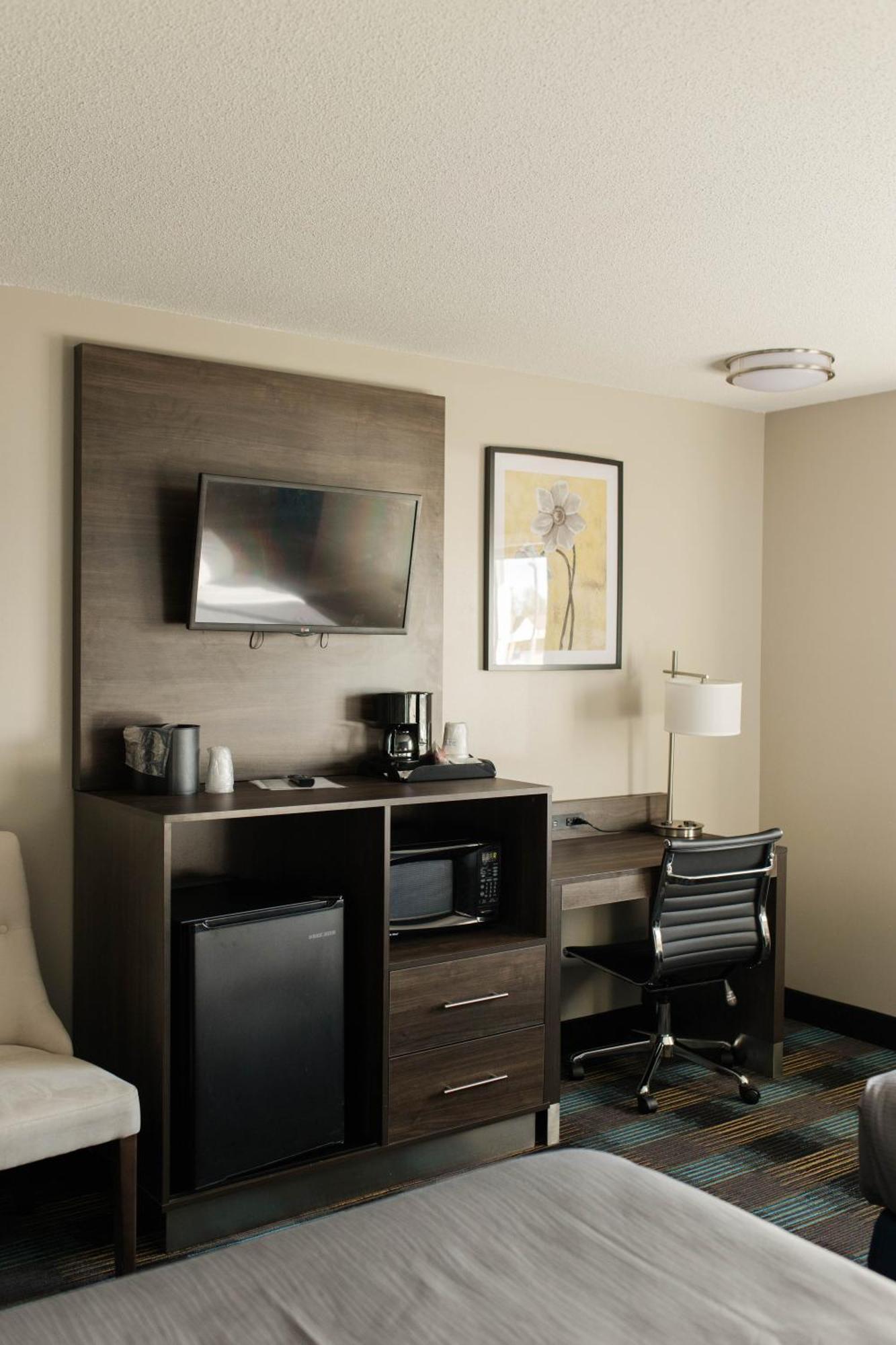 Travelodge By Wyndham אסקנבה מראה חיצוני תמונה